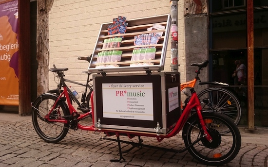 flyer delivery service